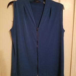 Tahari sleeveless shirt